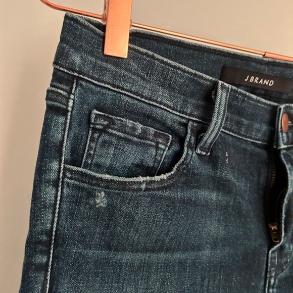 J Brand Mid Rise Skinny Jean: Size 26 - Picture 6 of 11